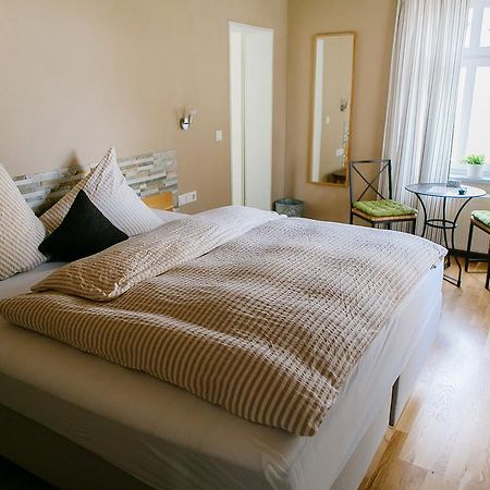 Landhotel Airport-Inn Лаутценхаузен Экстерьер фото